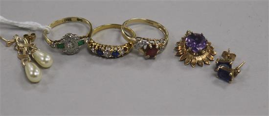 18ct gold emerald and diamond ring, sapphire and diamond ring, an amethyst ring and 2 pairs of earrings